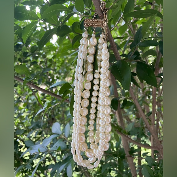 Vintage Multistrand Carolee Faux Pearl and Gold Tone Necklace - Picture 8 of 8